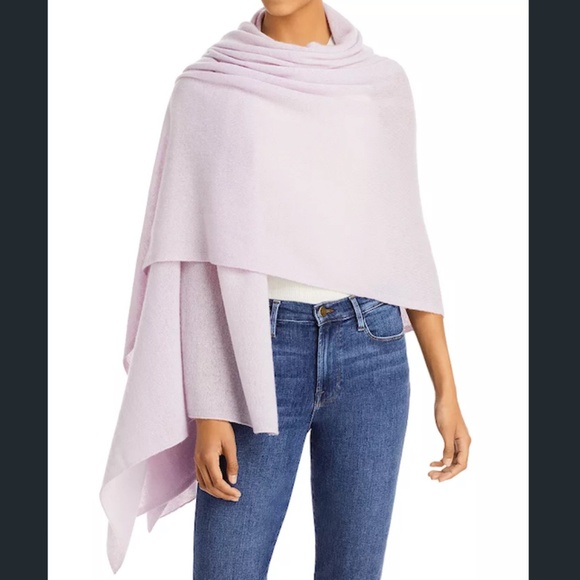 C By Bloomingdale's Cashmere Travel Wrap in Freesia One Size - Picture 1 of 8